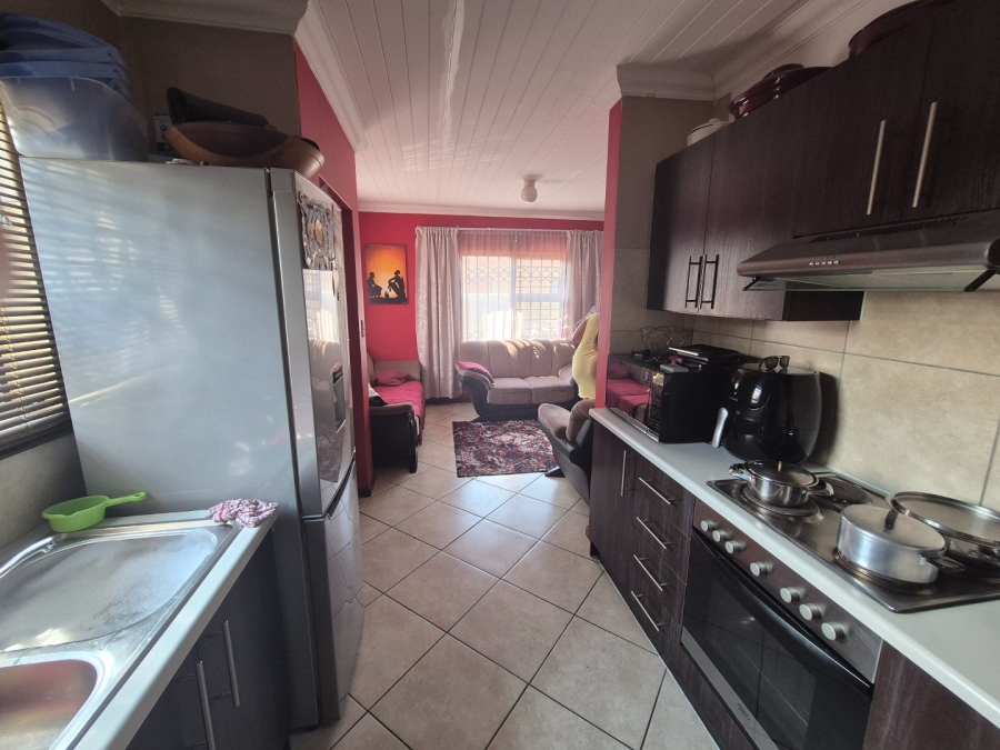 3 Bedroom Property for Sale in Montclair Western Cape